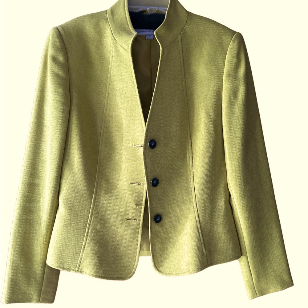 Chartreuse Tahari blazer size 4